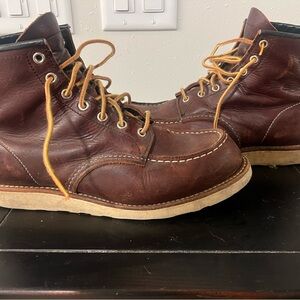 Redwing CLASSIC MOC®

Men's 6-Inch Boot in Copper Rough & Tough Leather